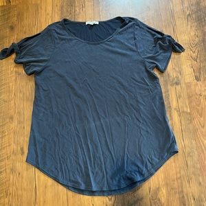 Women’s shirt